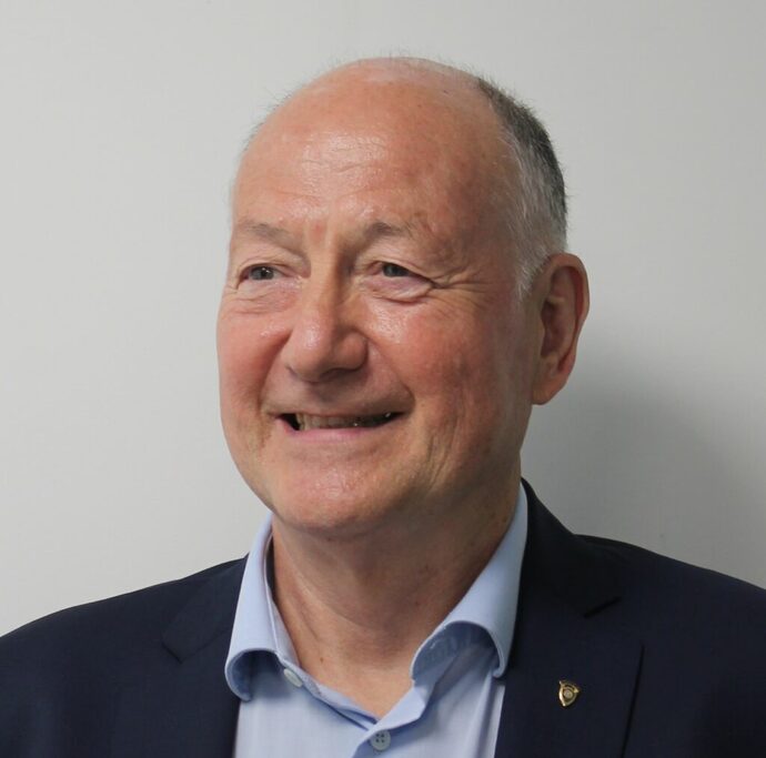 Portrait-Jean_Pierre_Chiaverini-2021-V1-1024×1013 Portrait-Jean_Pierre_Chiaverini-2021-V1-1024x1013